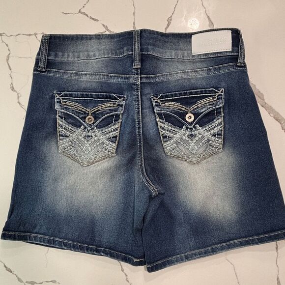 Hydraulic | Women’s Nolita Curvy Denim Jean Shorts Embroidered Pockets Wide leg - Picture 9 of 14